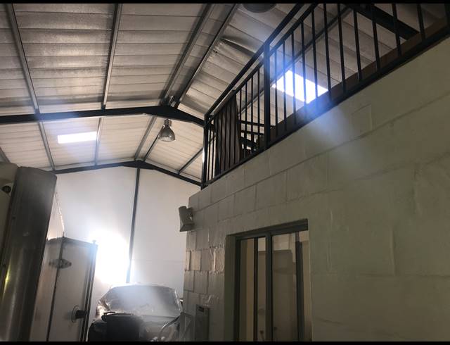 154M² MINI FACTORY RENTED IN BRACKENFELL CENTRAL